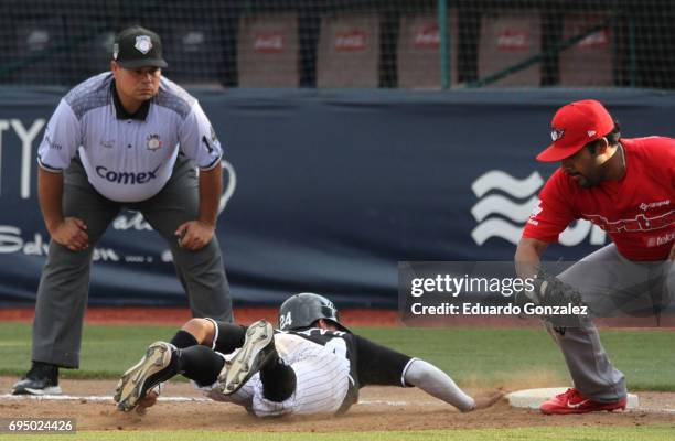 Samar Leyva of Guerreros de Oaxaca in action during the match between Piratas de Campeche and Guerreros de Oaxaca as part of the Liga Mexicana de...