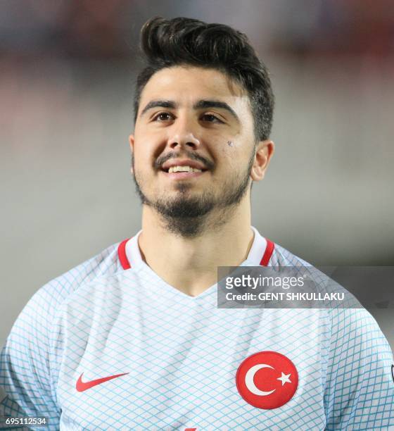 Turkey's Ozan Tufan looks on prior the FIFA World Cup 2018 qualification football match between Kosovo and Turkey in Loro Borici stadium in the city...