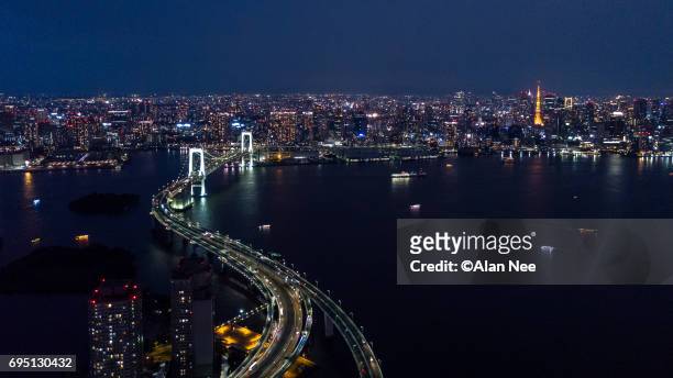 tokyo bay from the air - 都市の全景 stock pictures, royalty-free photos & images