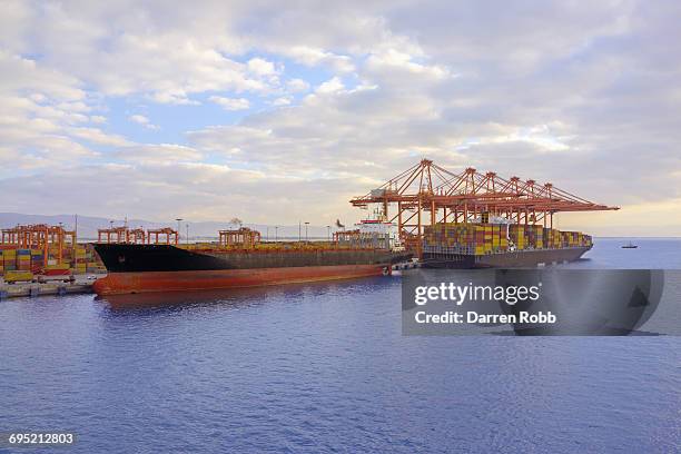 container ships, port of salalah, oman - salalah oman stock pictures, royalty-free photos & images