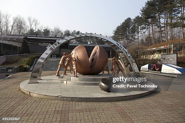 korea reunification monument by 3rd tunnel - third tunnel of aggression stock pictures, royalty-free photos & images