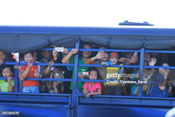 the people are united with the army - the-indonesian-national-air-force-parade stock pictures, royalty-free photos & images