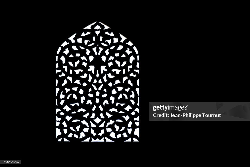 Silhouette of a window, Sheikh Lotfollah Mosque, Isfahan, Iran
