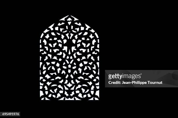 silhouette of a window, sheikh lotfollah mosque, isfahan, iran - arabic style stock pictures, royalty-free photos & images