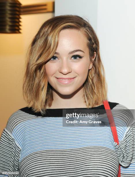 Cailee R 270 Cailee Rae Photos & High Res Pictures - Getty Images