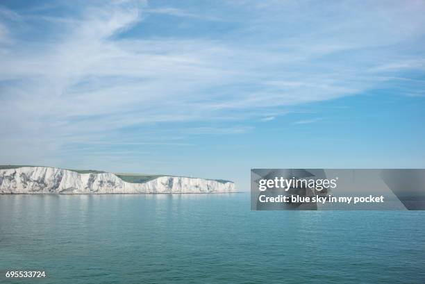 the white cliffs of dover. - white cliffs of dover stock pictures, royalty-free photos & images