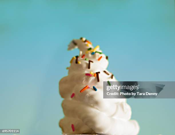 ice cream dollop - ice cream sprinkles stock pictures, royalty-free photos & images