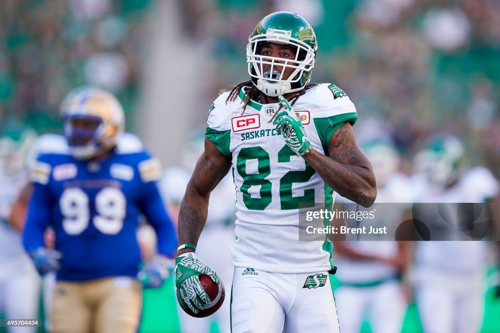 Winnipeg Blue Bombers v Saskatchewan Roughriders