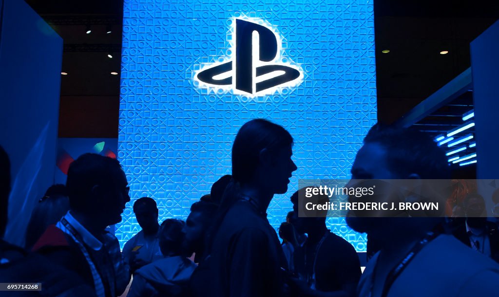 US-ENTERTAINMENT-INTERNET-GAMES-COMPUTERS