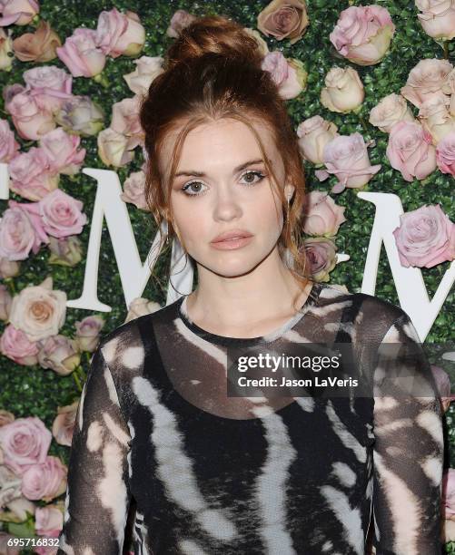 Max Roden 56 Holland Roden For Vanity Fair Photos & High Res Pictures - Getty Images