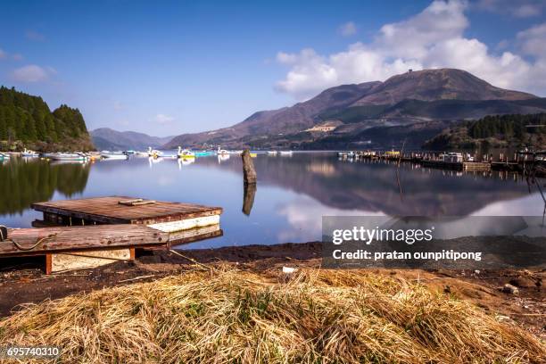 ashi lake of hakone - hakone kanagawa stock pictures, royalty-free photos & images