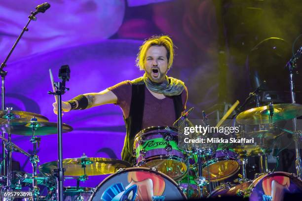 Drummer Rikki Rockett of Poison performs at ORACLE Arena on June 13, 2017 in Oakland, California.
