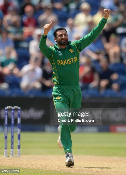 Junaid Khan of Pakistan celebrates after dismissing Jos Buttler of England during the ICC Champions Trophy match between England and Pakistan at...