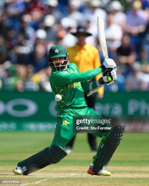 Azhar Ali R&b 915 Pakistan Batsman Azhar Ali Stock Photos, High-Res Pictures, and ...