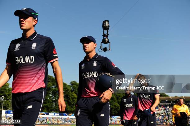 The England side walk off the pitch after defeat to Pakistan during the ICC Champions Trophy Semi Final match between England and Pakistan at the...