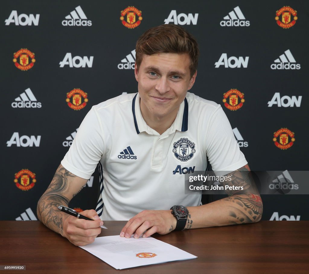 Manchester United Announce Signing of Victor Lindelof