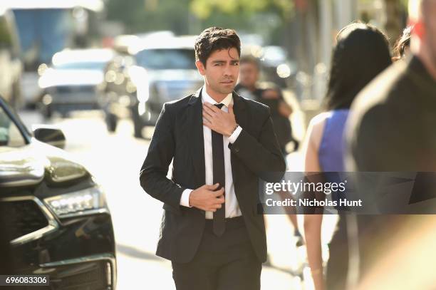 Adrian Grenier attends the 2017 Fragrance Foundation Awards Presented By Hearst Magazines at Alice Tully Hall on June 14, 2017 in New York City.