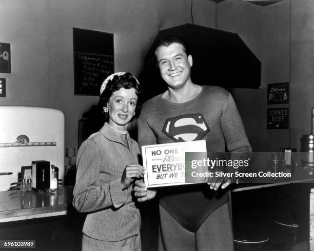 Actors George Reeves as Superman/Clark Kent and Noel Neill as Lois Lane on the set of the American television series 'Adventures of Superman', circa...