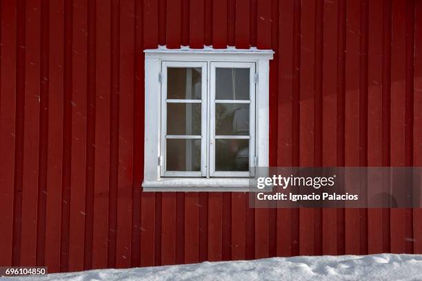 red cabin / hut, hamnoy - cabin norway stock pictures, royalty-free photos & images