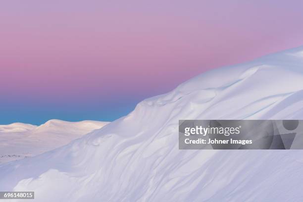 winter landscape at sunset - cumulo di neve foto e immagini stock