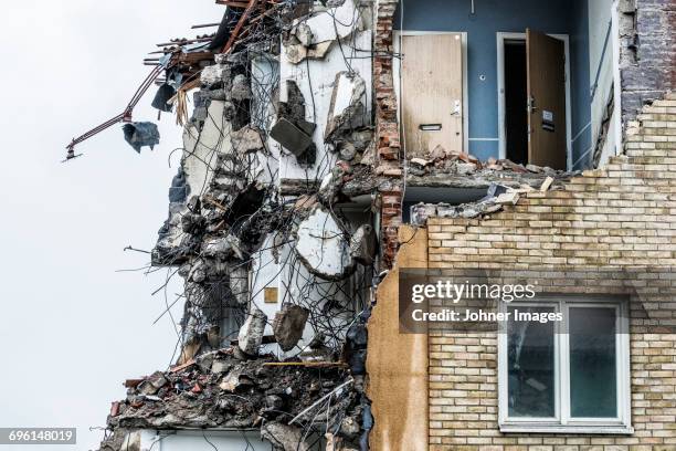 old demolished house - demolishing stock pictures, royalty-free photos & images