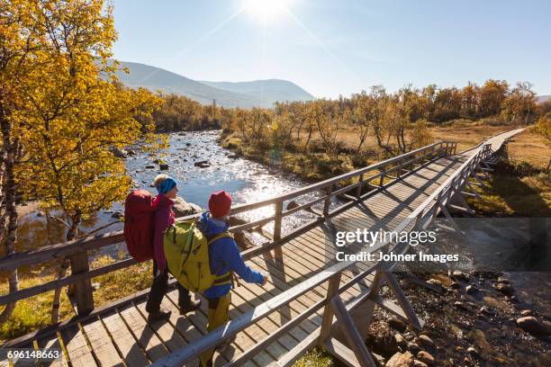 couple hiking - jamtland stock pictures, royalty-free photos & images