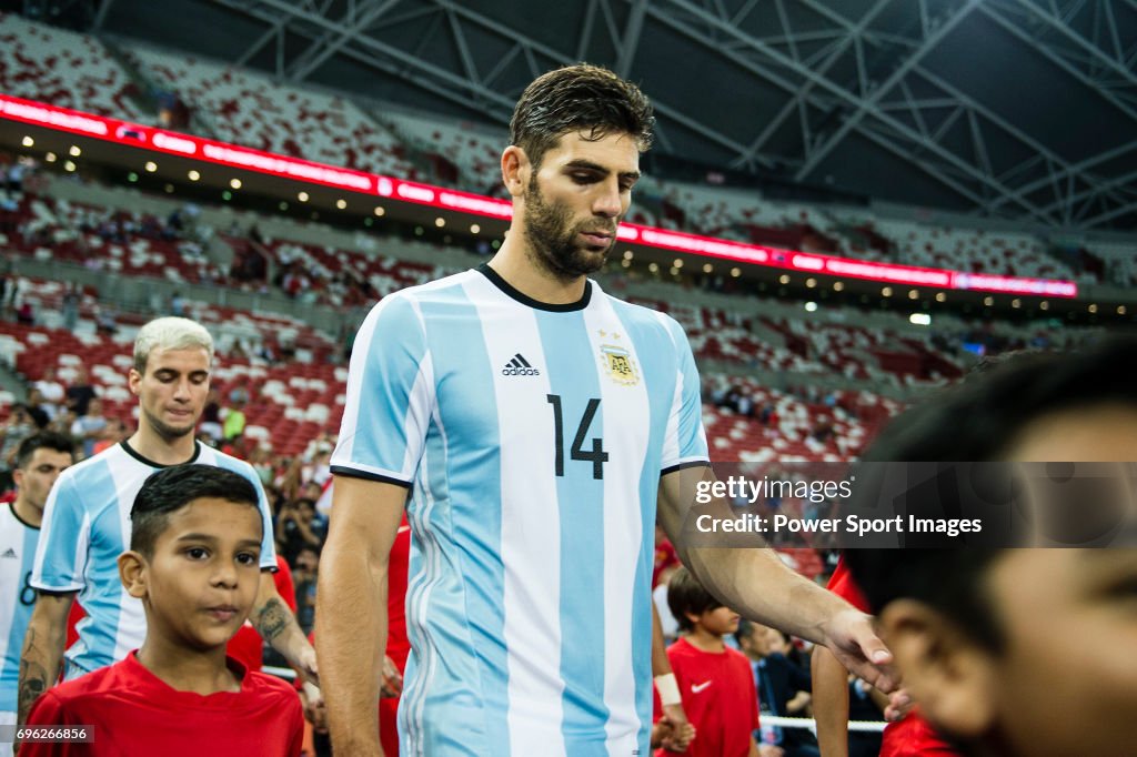 Argentina v Singapore