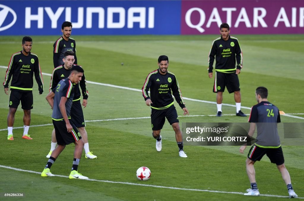 FBL-CONFED-CUP-MEX-TRAINING