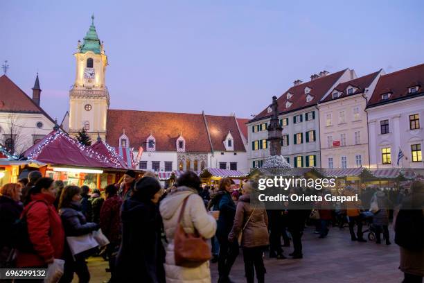 bratislava at christmas, the hlavné námestie (main square)-slovakia - slovacchia stock pictures, royalty-free photos & images