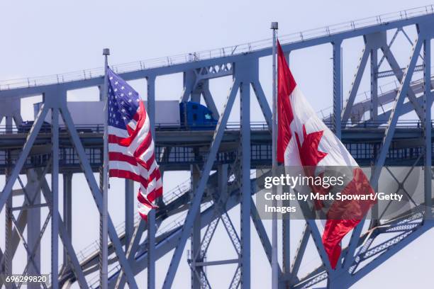 blue water bridge - canada border stock pictures, royalty-free photos & images