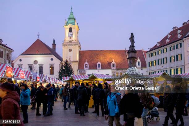 bratislava at christmas, the hlavné námestie (main square)-slovakia - slovacchia stock pictures, royalty-free photos & images