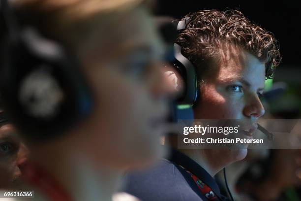 Gamers comete during the Electronic Entertainment Expo E3 at the Los Angeles Convention Center on June 13, 2017 in Los Angeles, California.