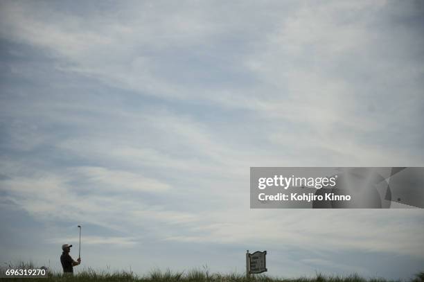 Overall view of Jimmy Walker in action, drive on No 12 tee during Wednesday practice at Erin Hills GC. Hartford, WI 6/14/2017 CREDIT: Kohjiro Kinno