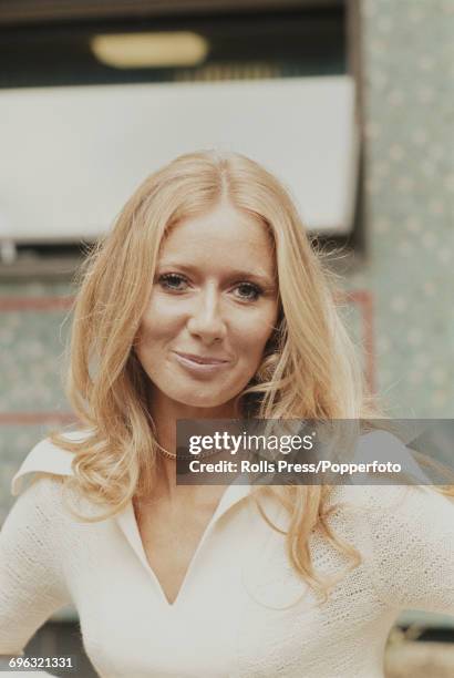 Cloder Rodgers 106 Clodagh Rodgers Stock Photos, High-Res Pictures, and Images - Getty ...