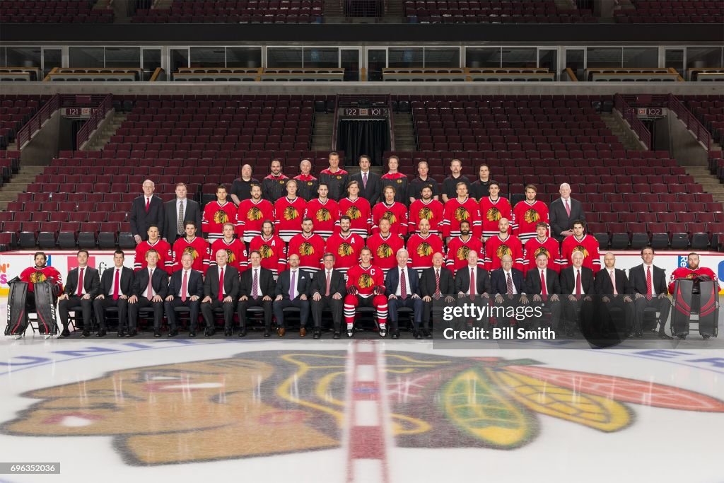 2016-17 Chicago Blackhawks NHL Team Photo