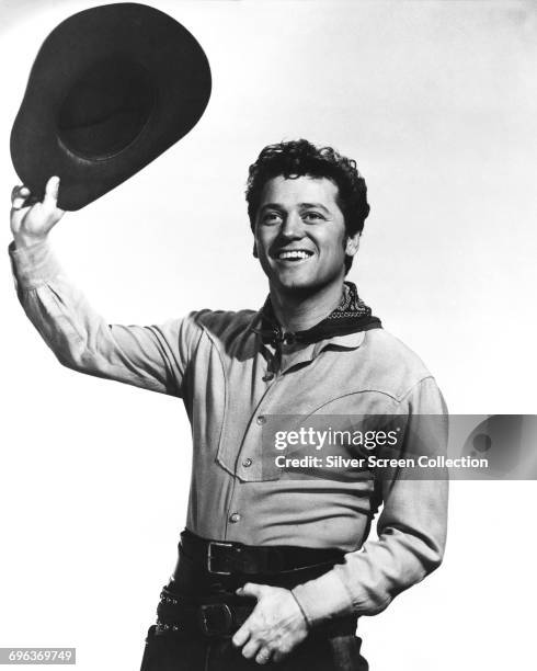 Gordon Rae 190 Gordon Mac Rae Stock Photos, High-Res Pictures, and Images - Getty ...