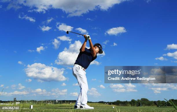 Kevin Na of the United States plays his shot from the sixth tee during the first round of the 2017 U.S. Open at Erin Hills on June 15, 2017 in...