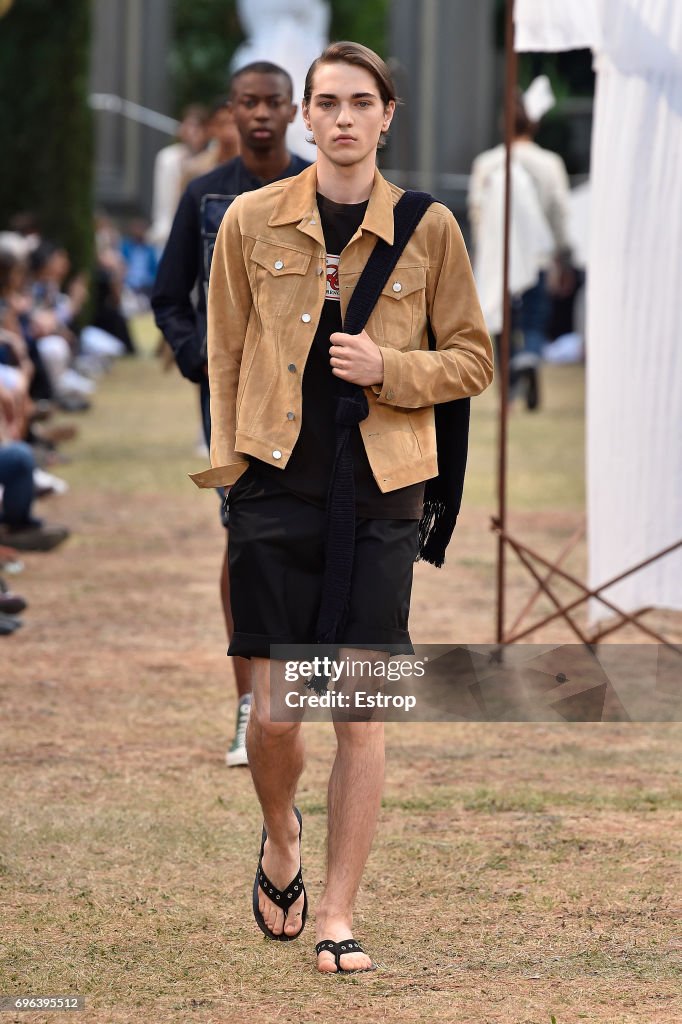 JW Anderson S/S 2018 Show - 92. Pitti Uomo