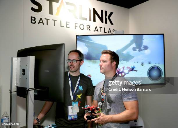 Actor Scott Porter plays Starlink: Battle for Atlas during E3 2017 at Los Angeles Convention Center on June 15, 2017 in Los Angeles, California.