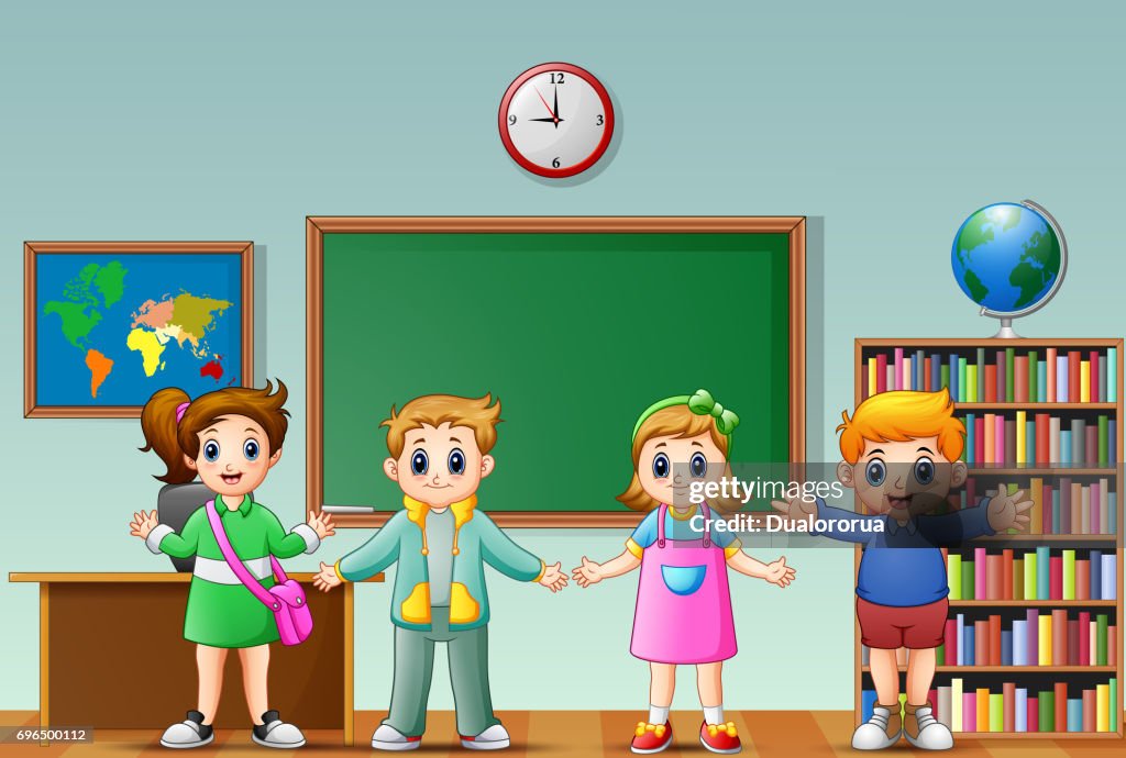 Dibujos Animados De Niños De Escuela Feliz En Un Aula Ilustración de stock - Getty Images Dibujos Animados De Niños De Escuela Feliz En Un Aula Ilustración de stock - Getty Images