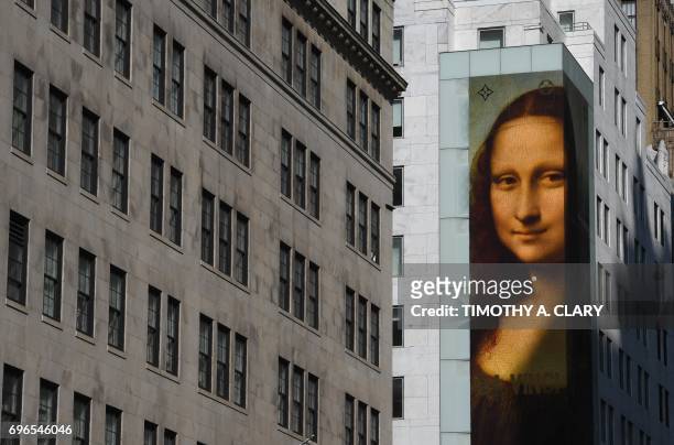 355 Lv Fifth Avenue Photos & High Res Pictures - Getty Images