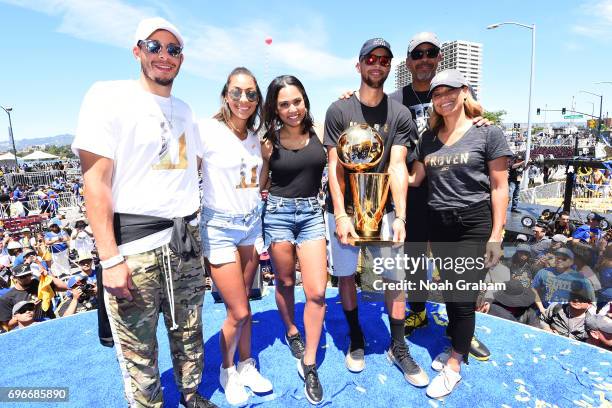 Seth Curry of the Dallas Mavericks, Sydel Curry, Ayesha Curry, Dell Curry, Sonja Curry and Stephen Curry of the Golden State Warriors pose for a...