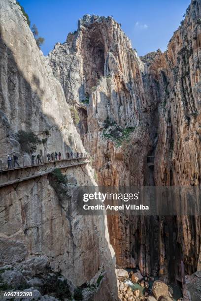 caminito del rey, gaitanes gorge - caminito del rey fotografías e imágenes de stock