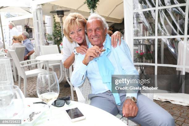 Guenter Steinberg and his wife Margot Steinberg during the 2nd I'm Living Charity Golf Cup at Golfclub Beuerberg on June 16, 2017 in Penzberg,...