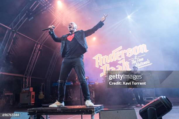 Anderson .Paak performs on stage during day 3 of Sonar 2017 on June 16, 2017 in Barcelona, Spain.