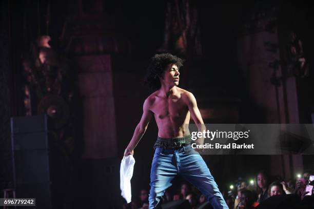 Prince The Rapper 58 Ji The Prince Of Ny Stock Photos, High-Res Pictures, and Images ...