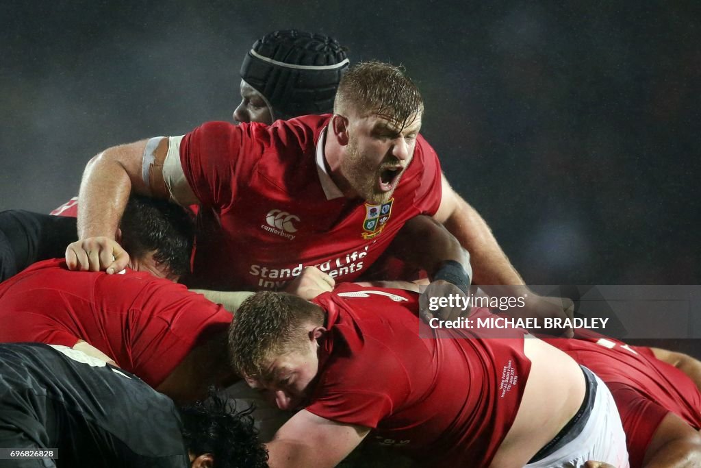 RUGBYU-NZL-MAORI-LIONS