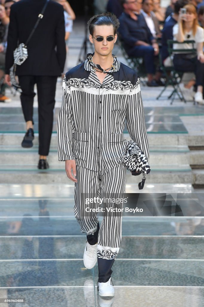 Versace - Runway - Milan Men's Fashion Week Spring/Summer 2018