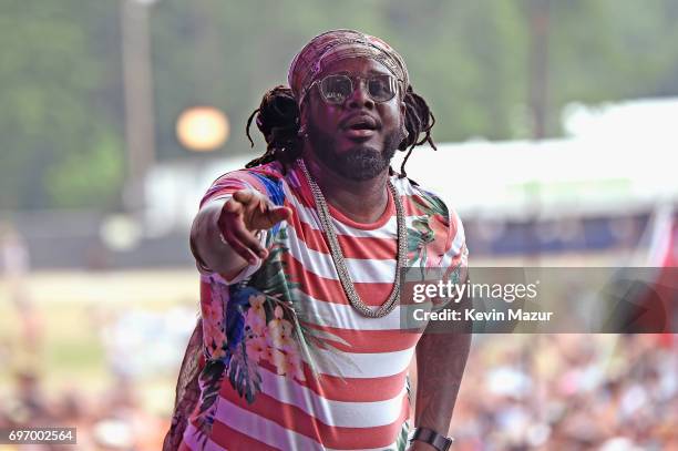 Fififly Rapper T Pain Photos and Premium High Res Pictures - Getty Images