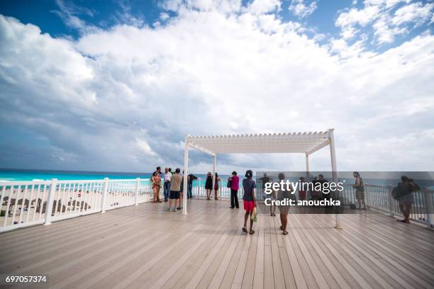 playa delfines beach in cancun, mexico - playa delfines stock pictures, royalty-free photos & images